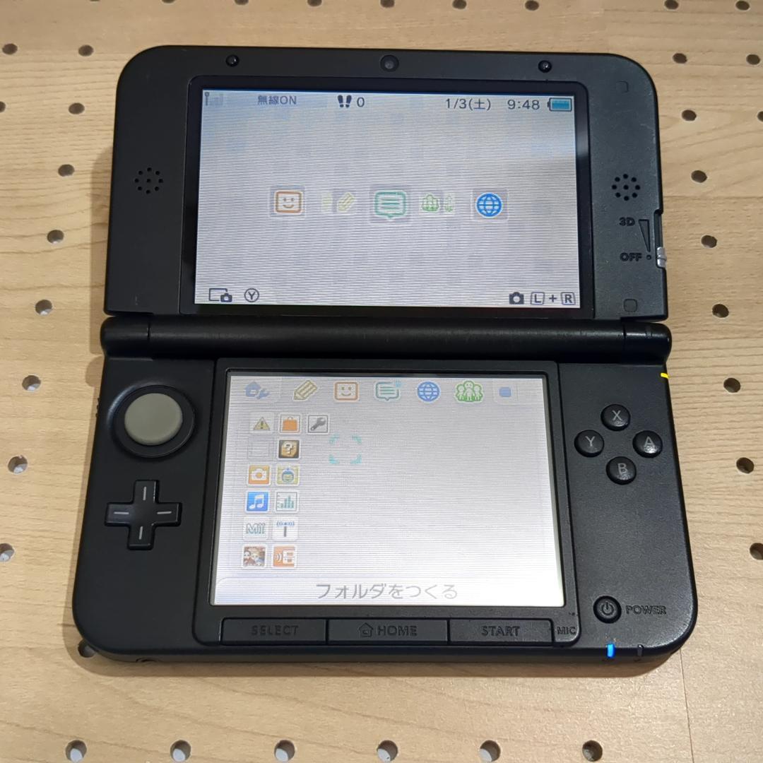 動作品/点検・整備済み ニンテンドー3DSLL ブルー×ブラック（付属品あり）
