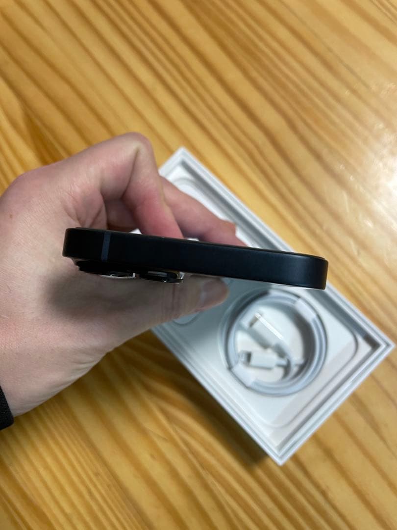 iPhone14 SIMフリー バッテリー100% iPhone 14 Pro 256GB シルバー SIM