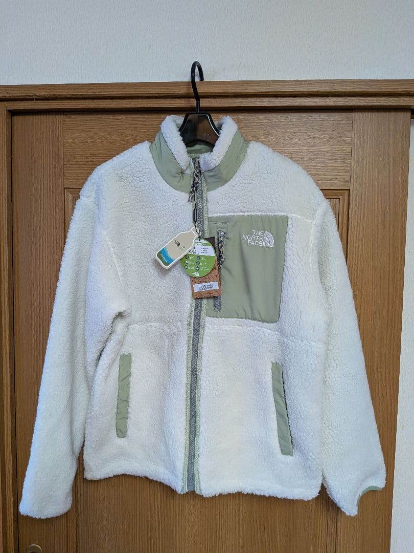 ザノースフェイス プレイグリーンリバーシブルフリースジャケット韓国 両目L THE NORTH FACE