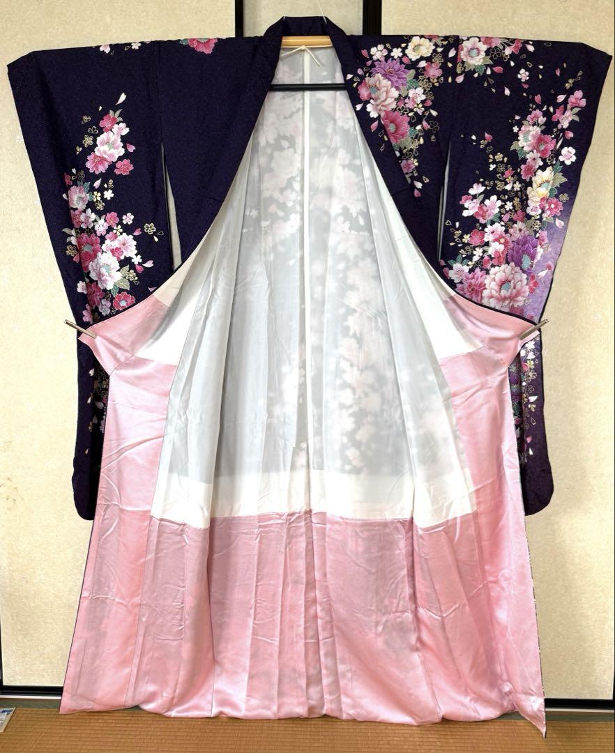 和】16094o 振袖 金駒刺繍 籠目に雪輪と古典花文様 着物（KH-343