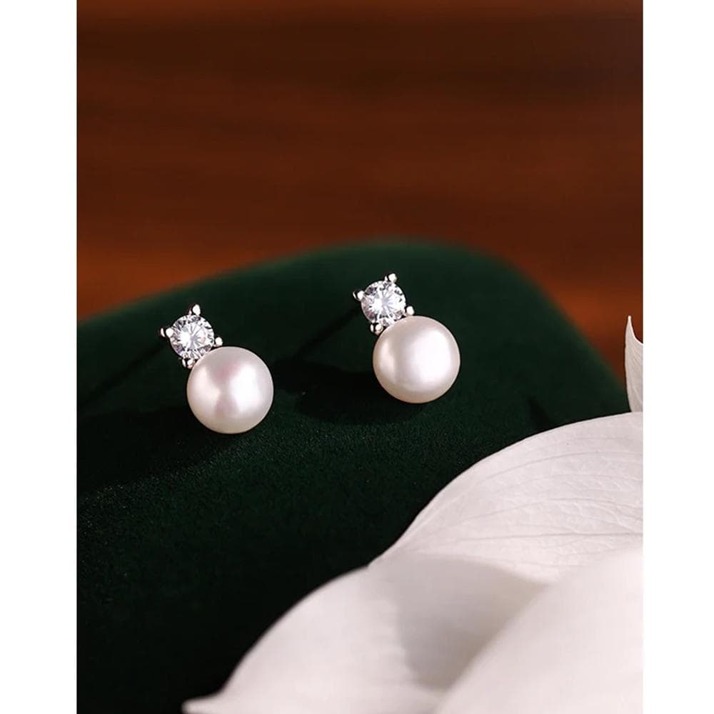 134AA【淡水パール】ダイヤ　シルバー　ピアス　7.5mm　銀　秋冬の装いに