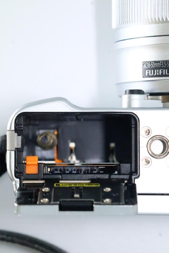 Fujifilm X-A2 ホワイト 美品 動作品