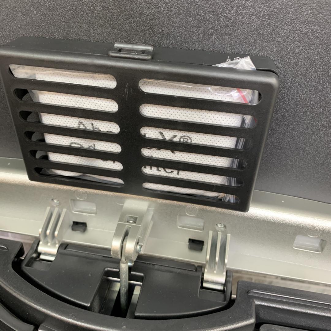 新品　アメリカ製　iTouchless　ステンレス製　49L　電動式開閉ゴミ箱