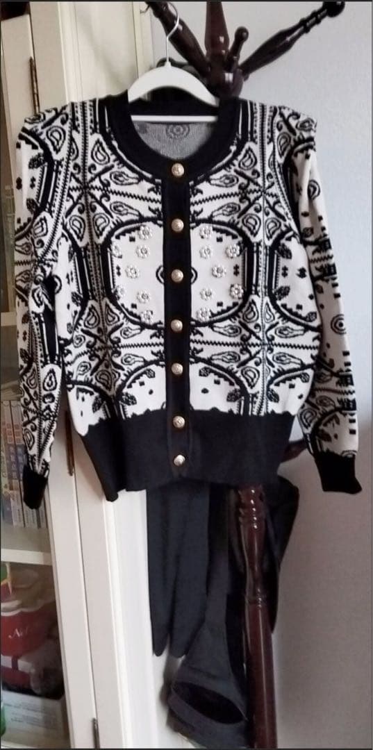 エレガントな五分袖カーディガン