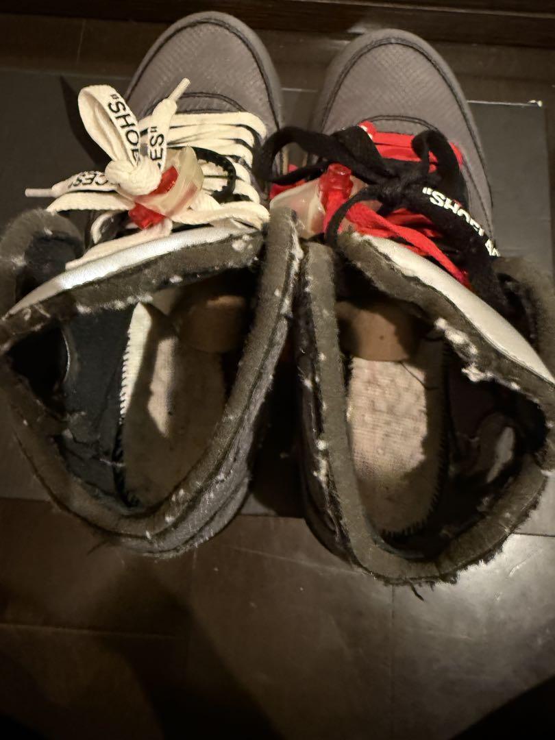 Off-White × Nike Air Jordan 5 オフホワイト