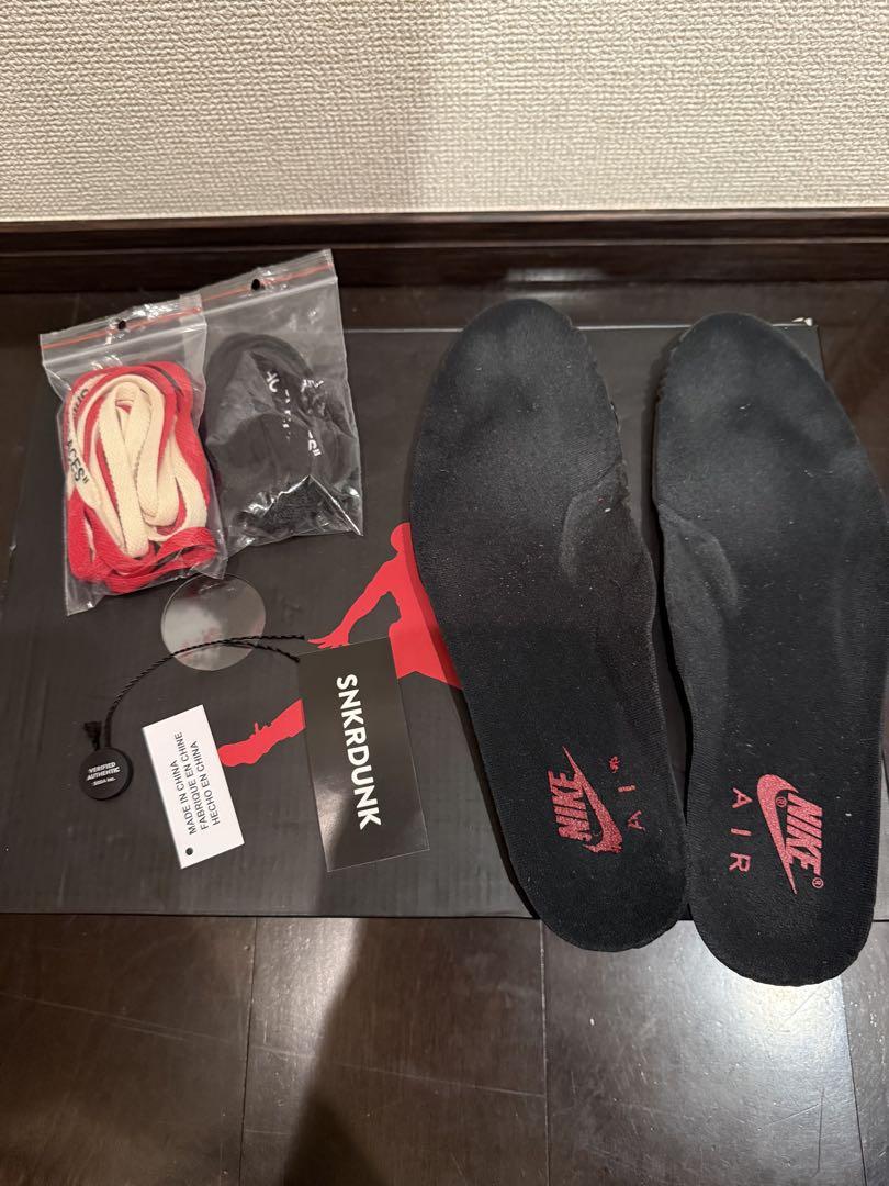 Off-White × Nike Air Jordan 5 オフホワイト