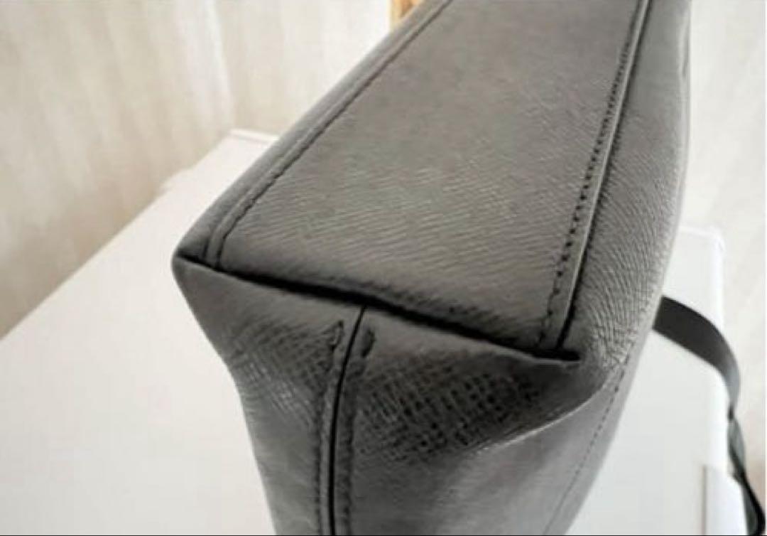 LOUIS VUITTON ルイ ヴィトン タイガ グリゴリ ショルダー