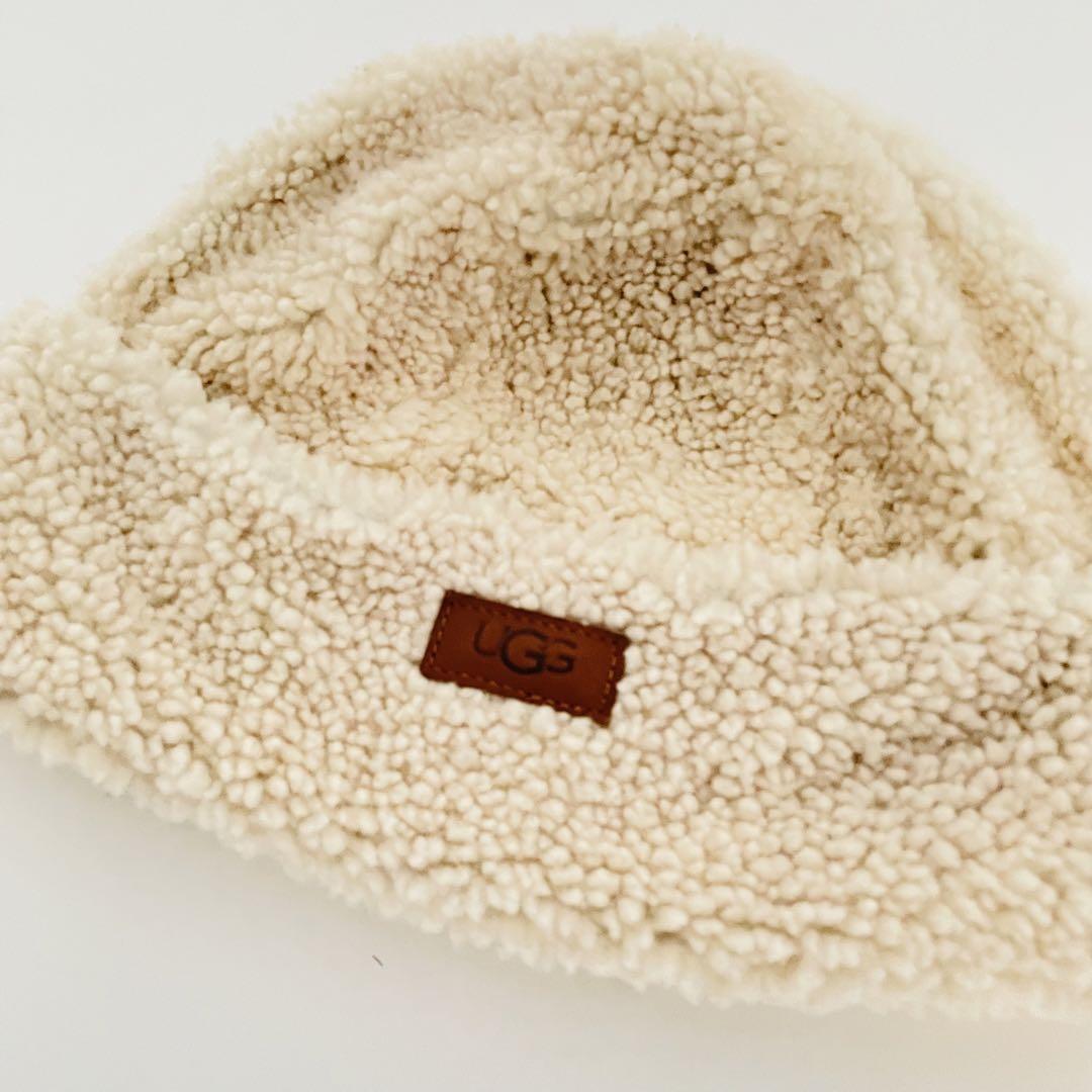 帽子 UGG CURLY SHEEPSKIN CUFF HAT