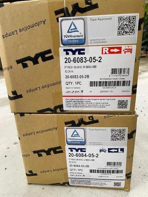 フィアット パンダ141 ヘッドライト　左右セット　新品
