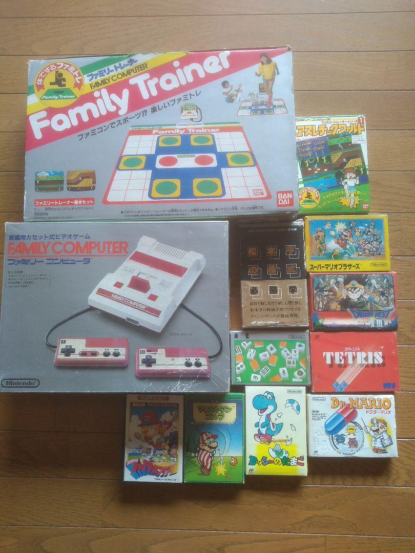 レア！ファミコン本体+ファミリートレーナーマット　まとめ売り！箱、説明書付き！