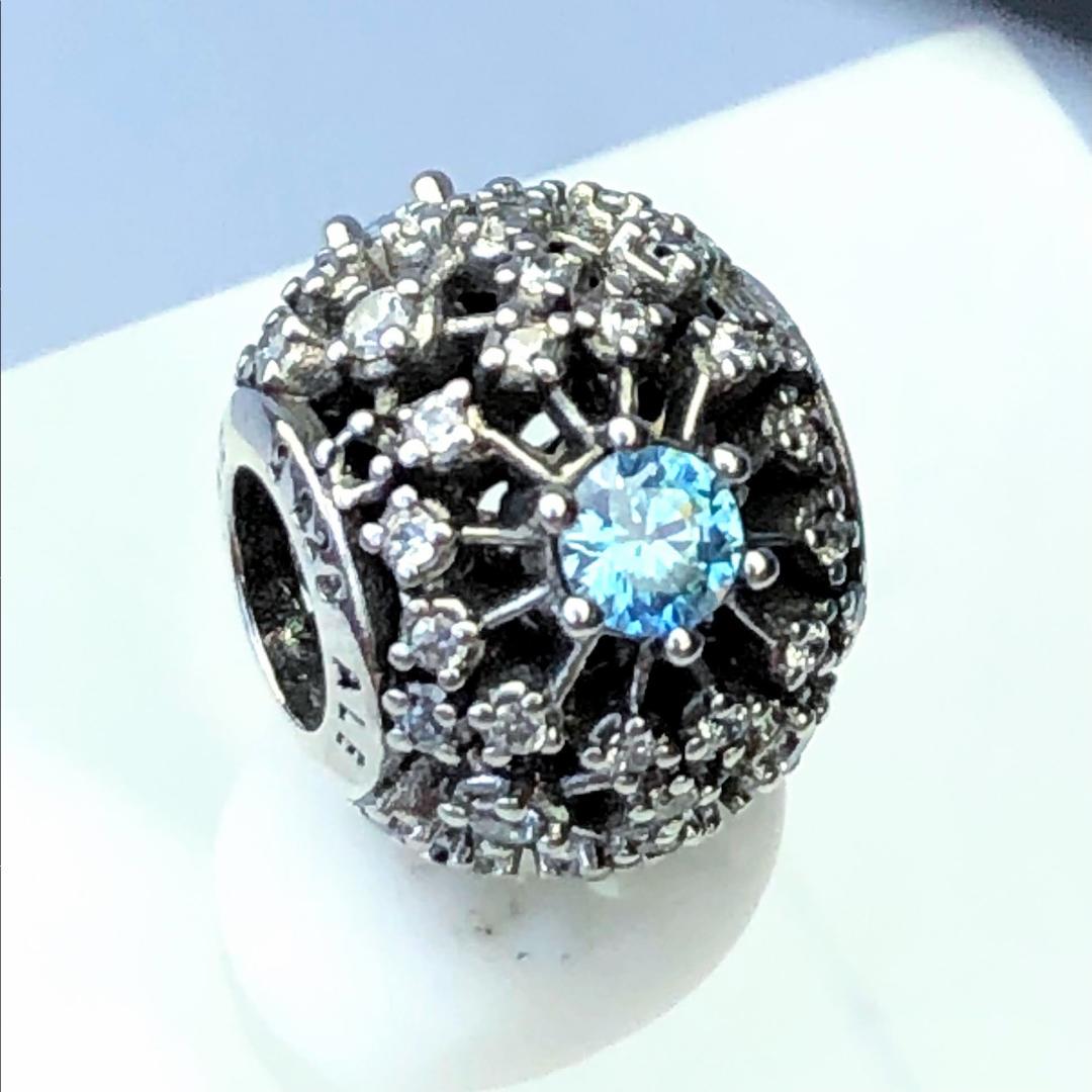 安い最安値 新品PANDORA シンデレラ スノー ブルー scNTl-m94886779945 パンドラ チャーム ディズニー 送料無料SALE
