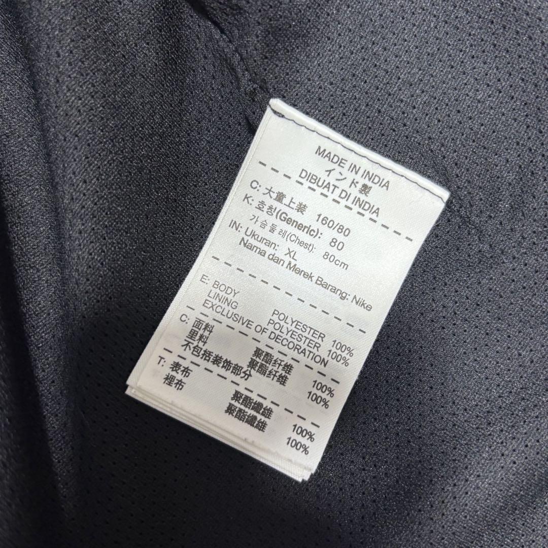 ☆人気　ナイキ　マンチェスターユナイテッド　ナイロンジャケット　ブラック　XL