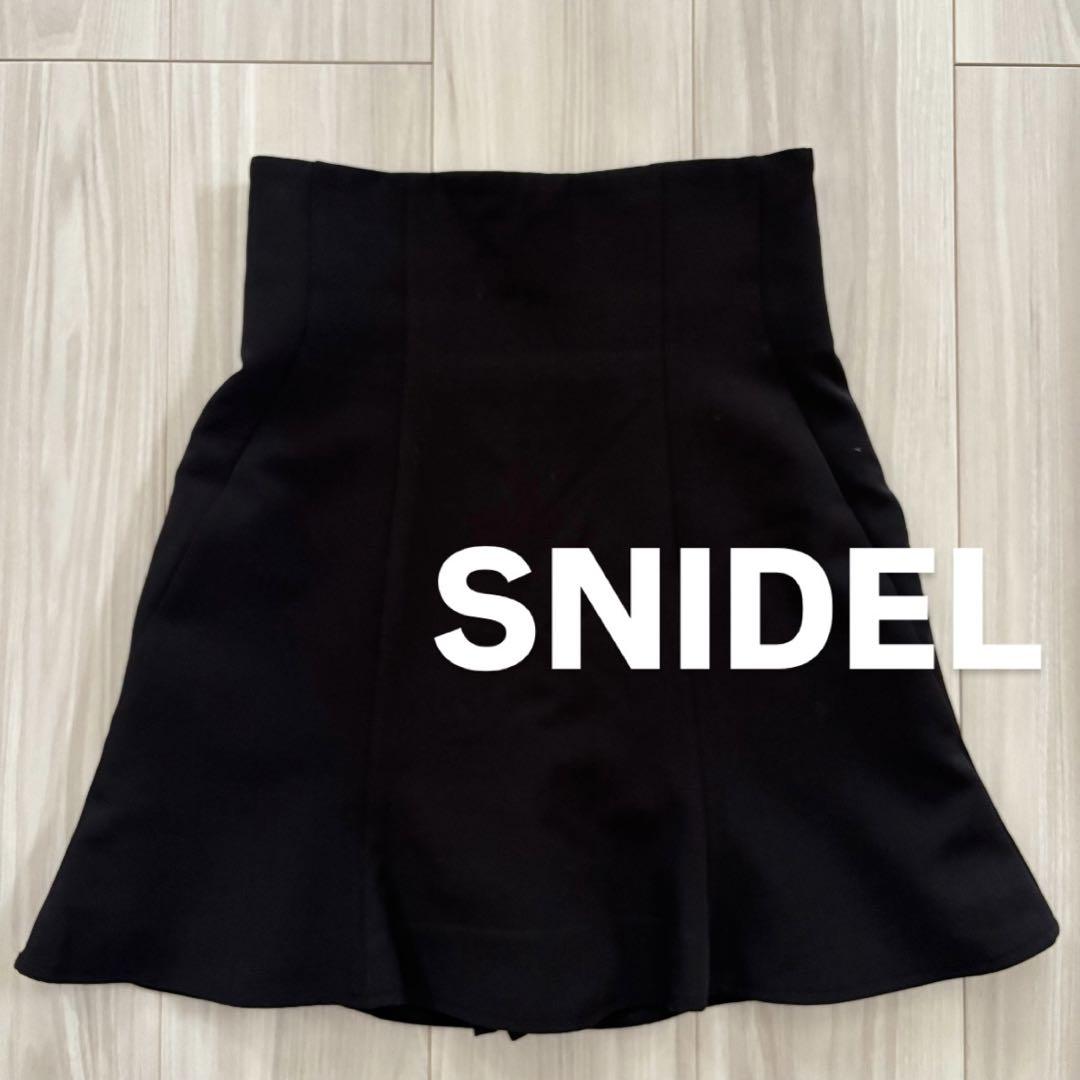 snidel フレアーミニスカショーパン