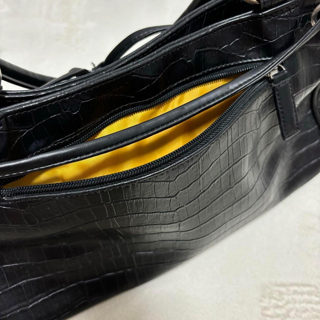 美品】CASTELBAJAC カステルバジャック 黒 ハンドバッグ クロコ 美品】CASTELBAJAC カステルバジャック 黒 ハンドバッグ クロコ