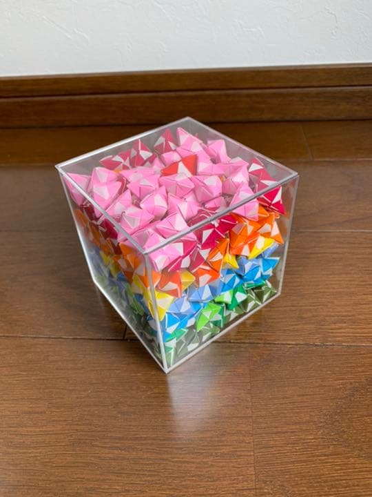 メルカリ 折り紙 三角錐 コレクションケース入り 植物 観葉植物 2 500 中古や未使用のフリマ