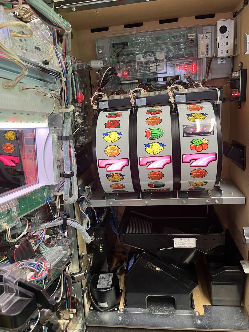 【ご自宅まで送料込】グレートキングハナハナ-30 コイン不要機仕様　すぐ遊べます