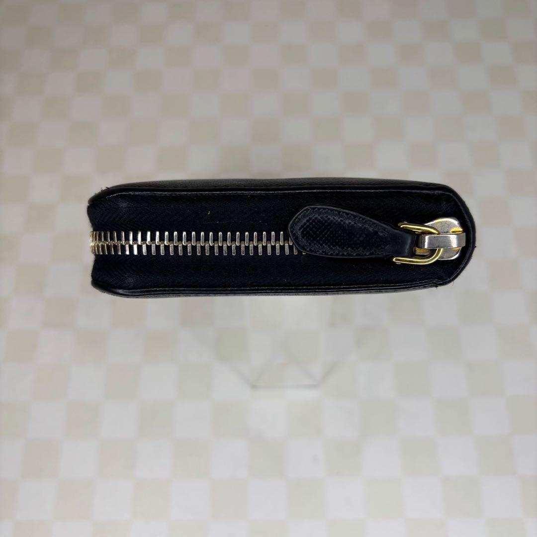 極美品　PRADA プラダ　財布　ラウンドファスナー　M08