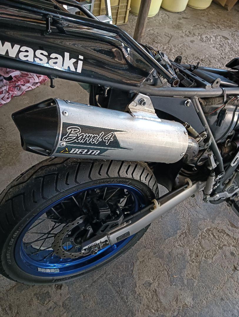 Ｄトラッカー X　マフラー　デルタ バレル4 DELTA Barrel 4