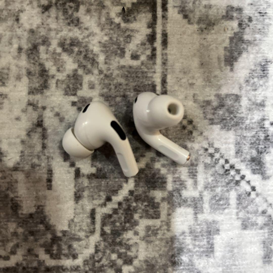 Apple保証付　AirPodsPro 第2世代　ケース付