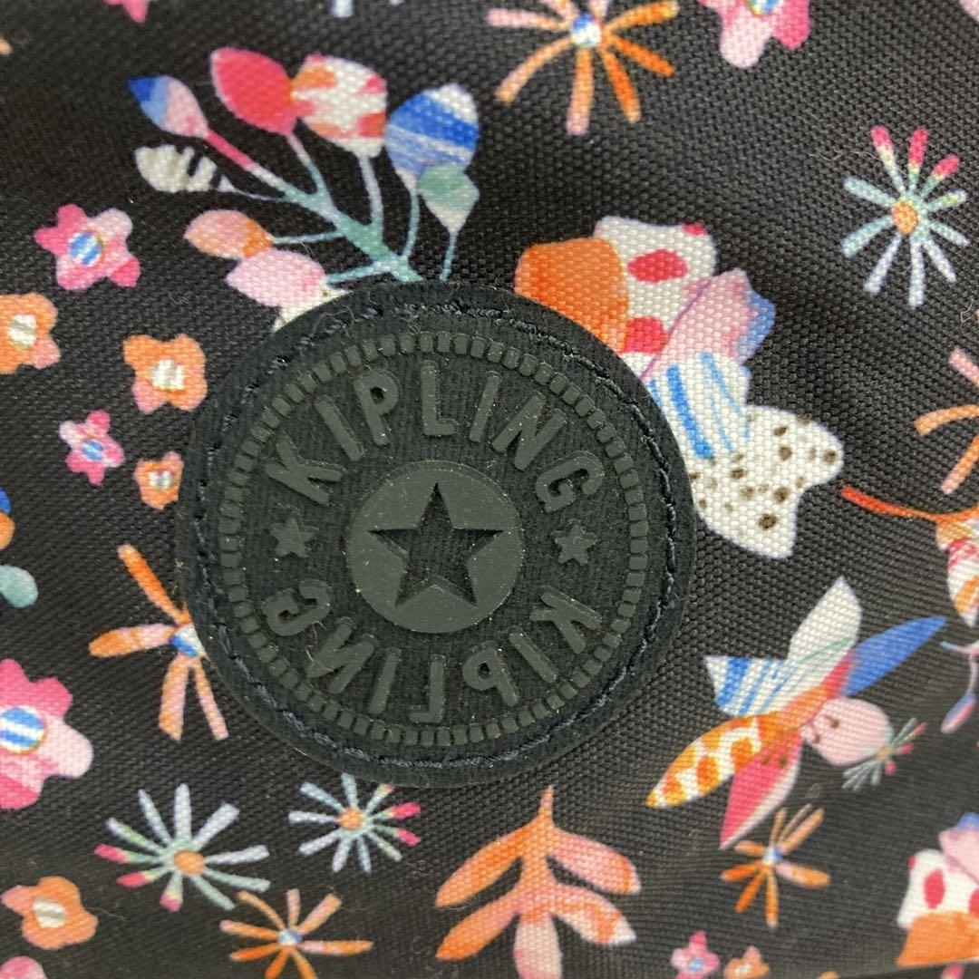 【KIPLING】キプリング リュックサック バックパック 黒地花柄 チャーム付