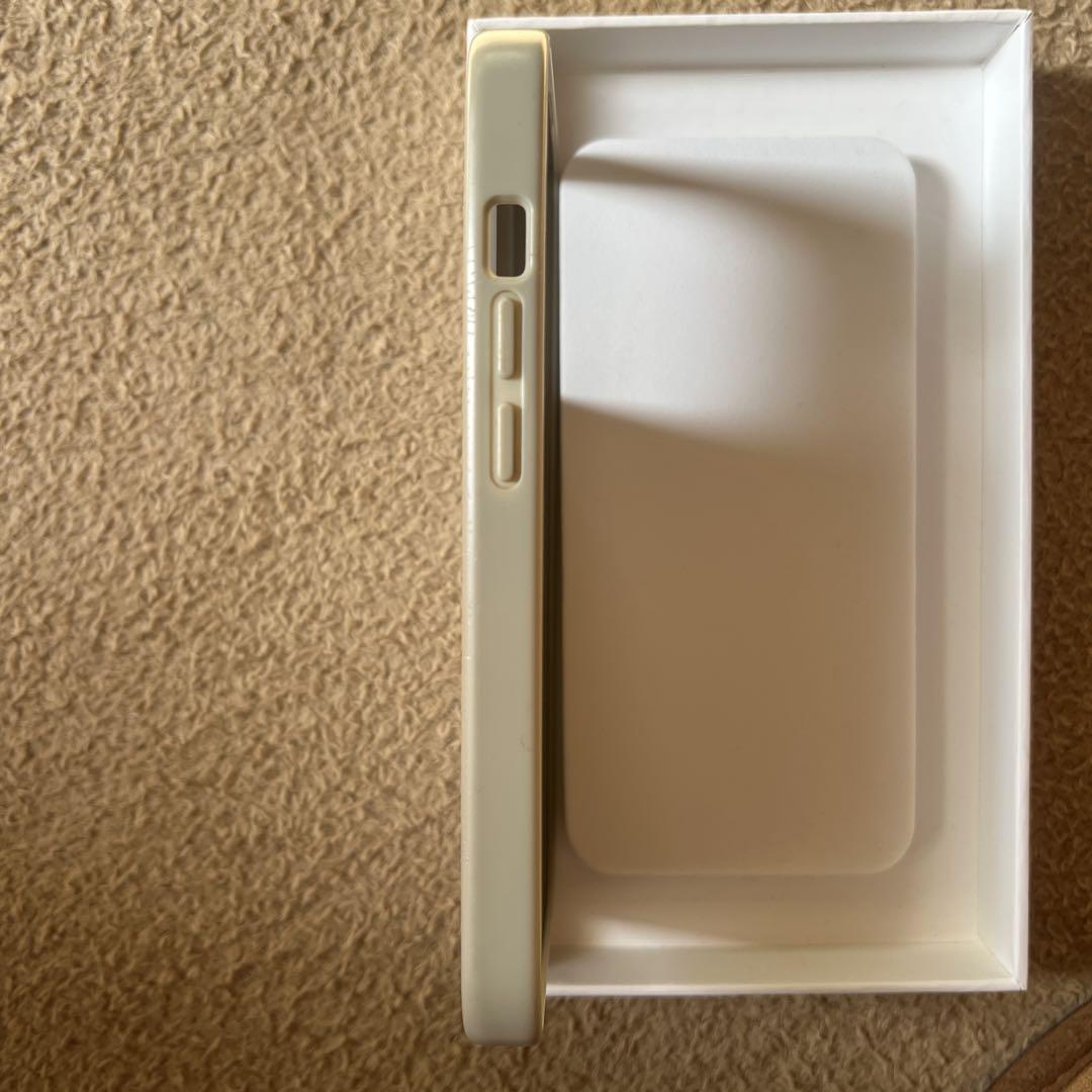 たけちゃん　RIMOWA iPhone 14 Pro ケースSilver