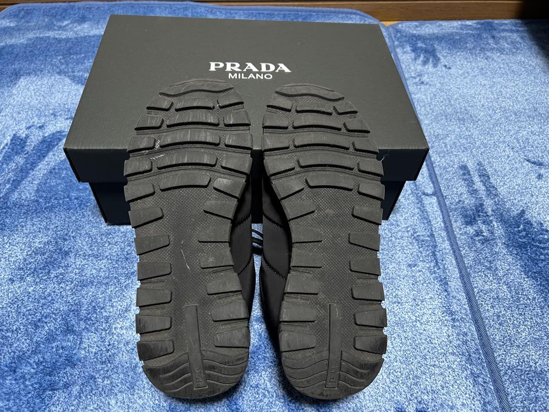 PRADA ブラック スニーカー