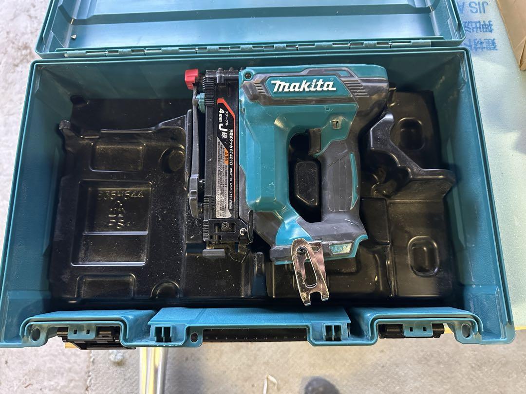 マキタ18V 4mm 充電式タッカ ST421DZK (本体+ケース)