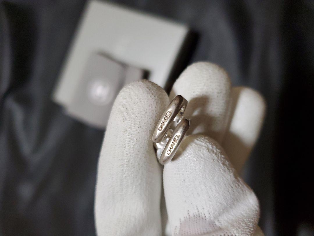 CHANEL シンプルシルバーピアス