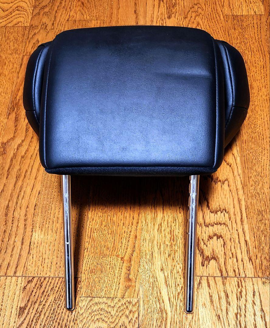 ヘッドレスト黒(アルファード30系にて使用)