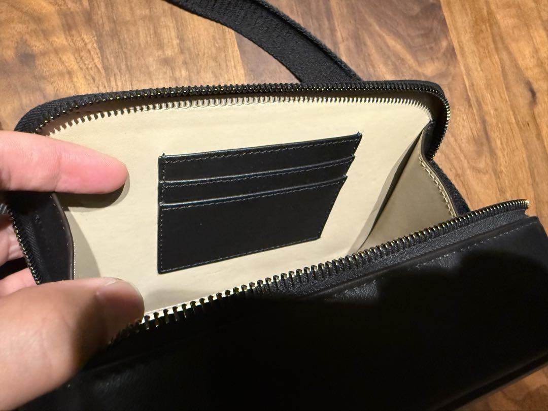 【美品】モンクレール　クロスボディバッグ