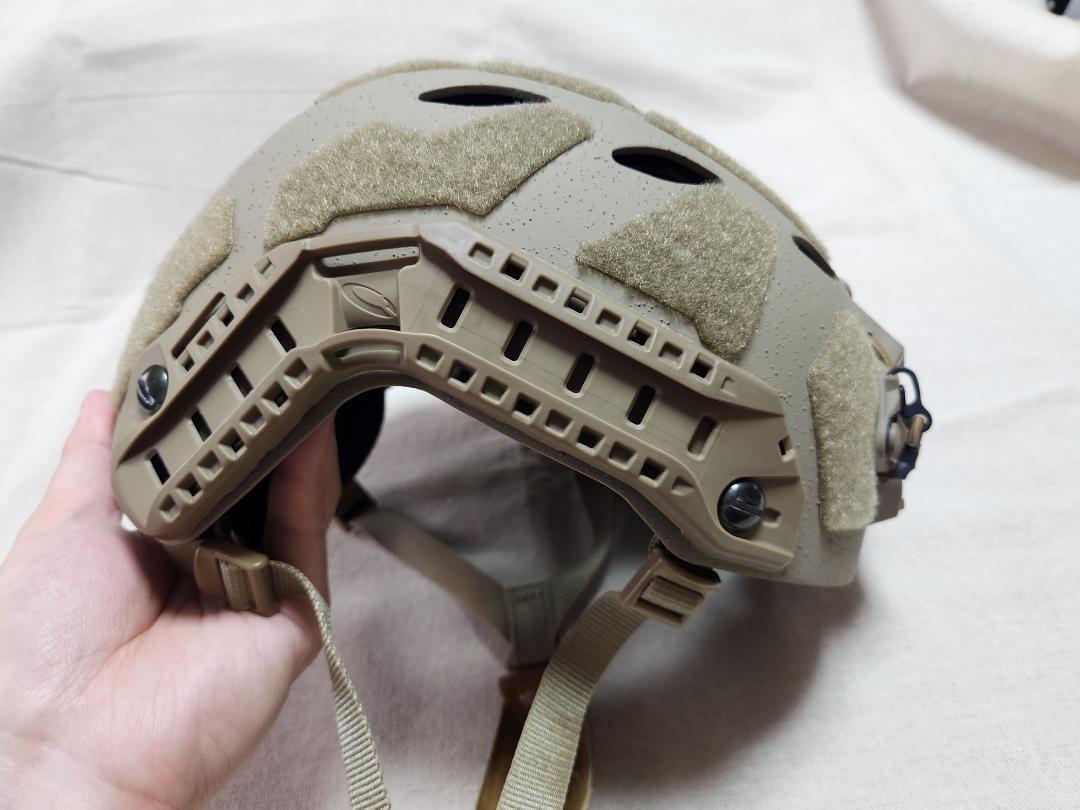 【新品】Ops-Core FAST SF カーボン ヘルメット