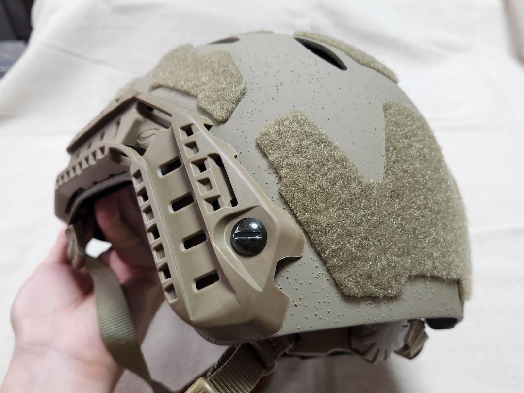 【新品】Ops-Core FAST SF カーボン ヘルメット