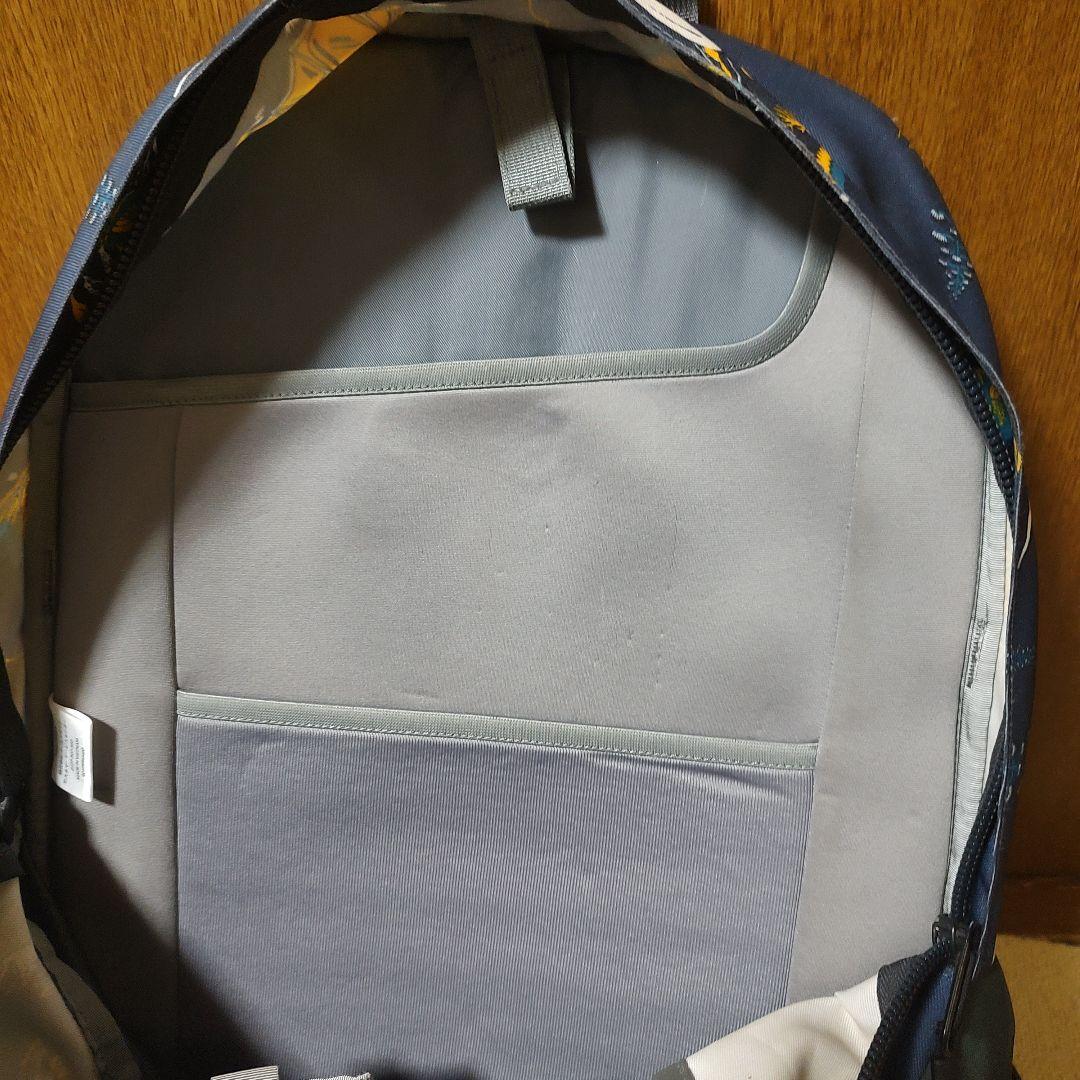 THE NORTH FACE ROUNDY モダントワルネイビープリント - メルカリ