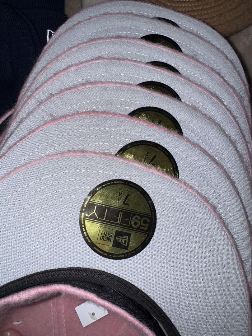 Supreme Brushed Wool Box Logo New Era ？