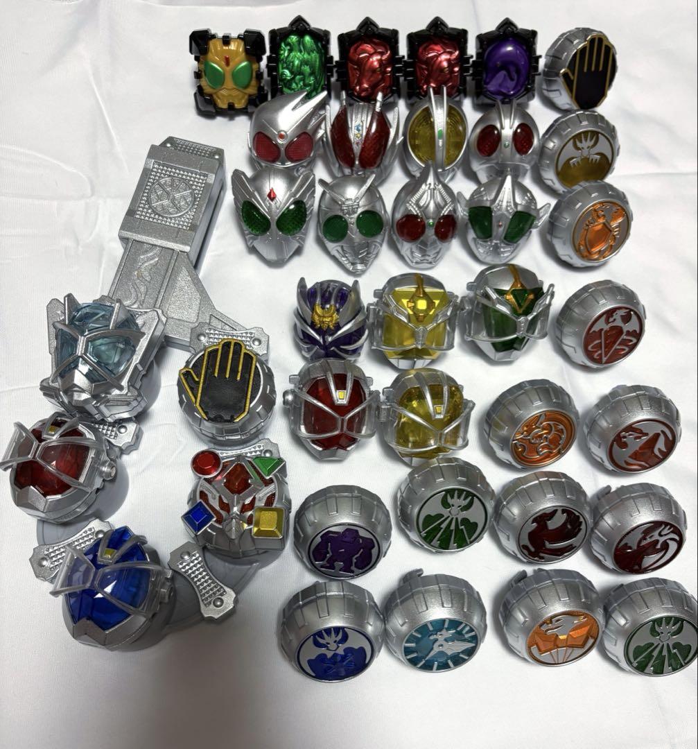 仮面ライダー変身ベルトとライダーコインセットキャラクター玩具