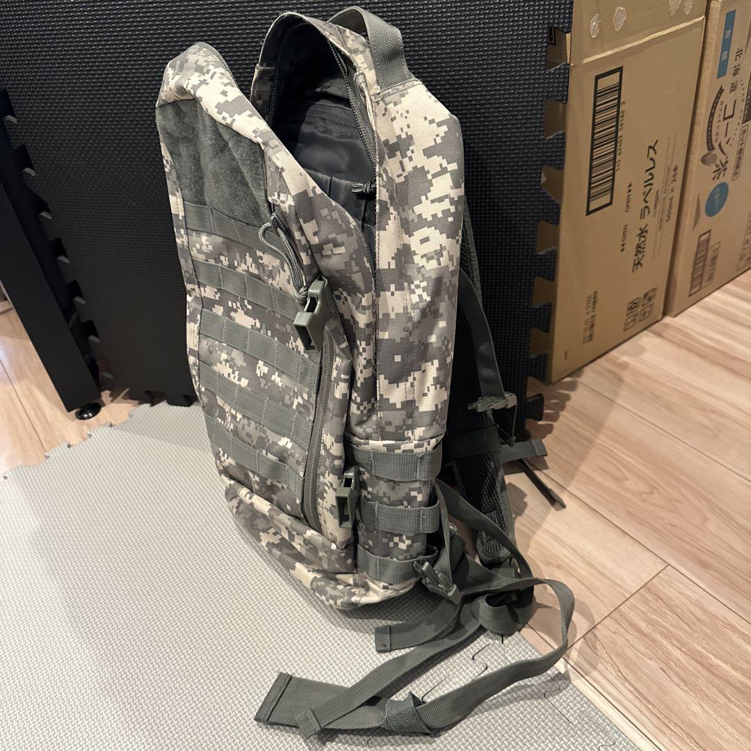 ほぼ新品！迷彩バックパック 調整可能