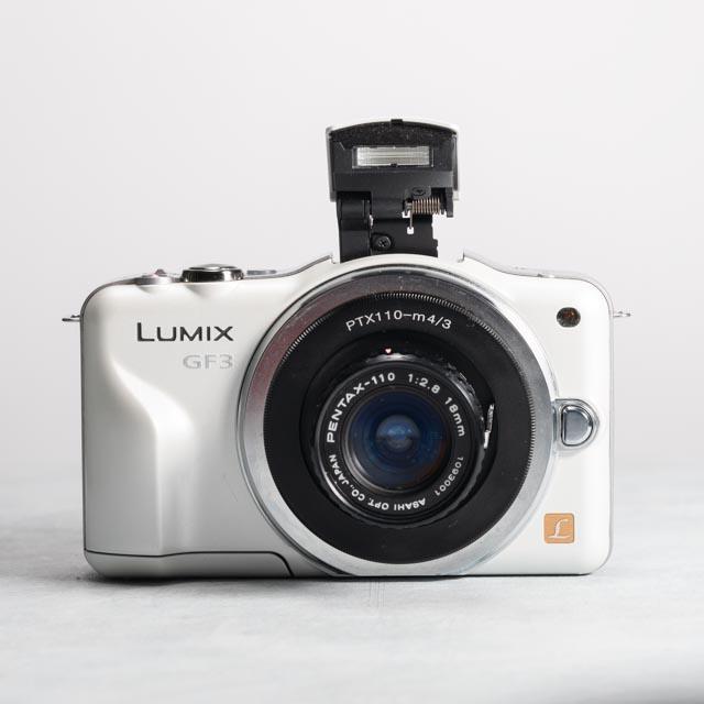 週末限定ンセール 写ルンです感覚のコンデジ】LUMIX DMC-GF3 18mm スマホ転送OK デジタルカメラ