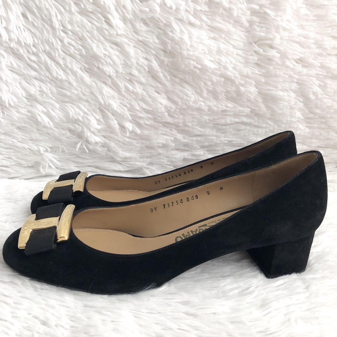 パンプス 黒 フェラガモ ferragamo ヴァラリボン スエード