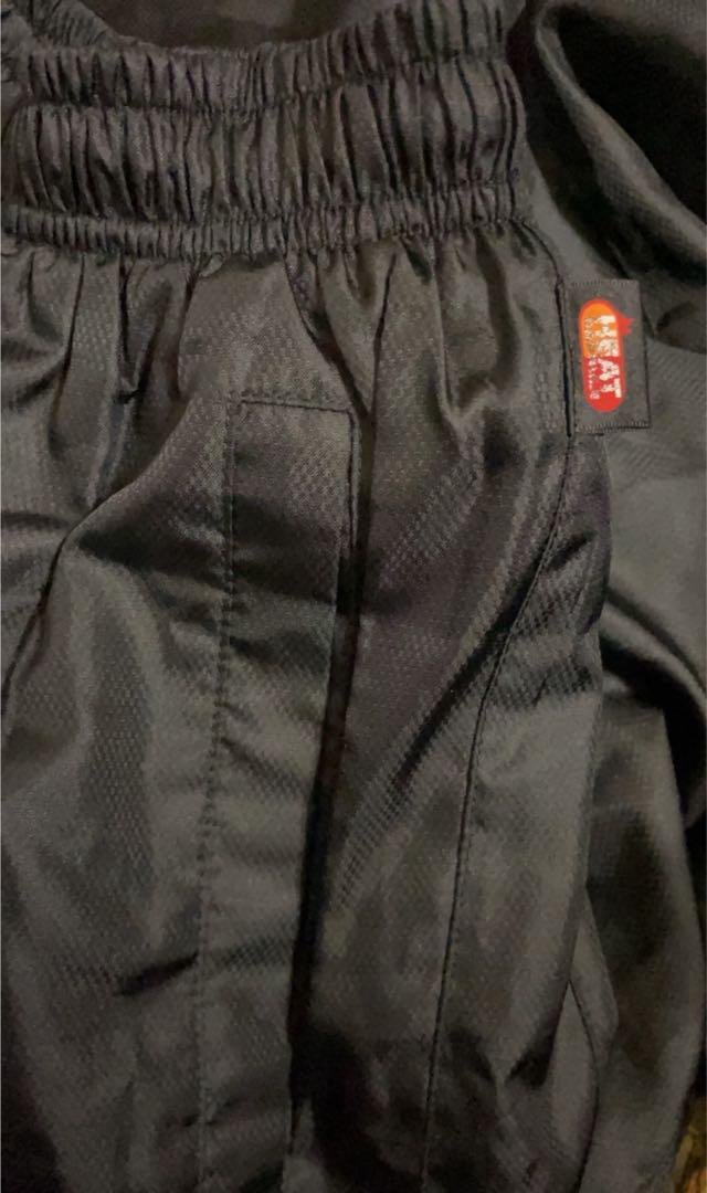YONEX ウィンドウォーマー 黒/グレー 上下セット