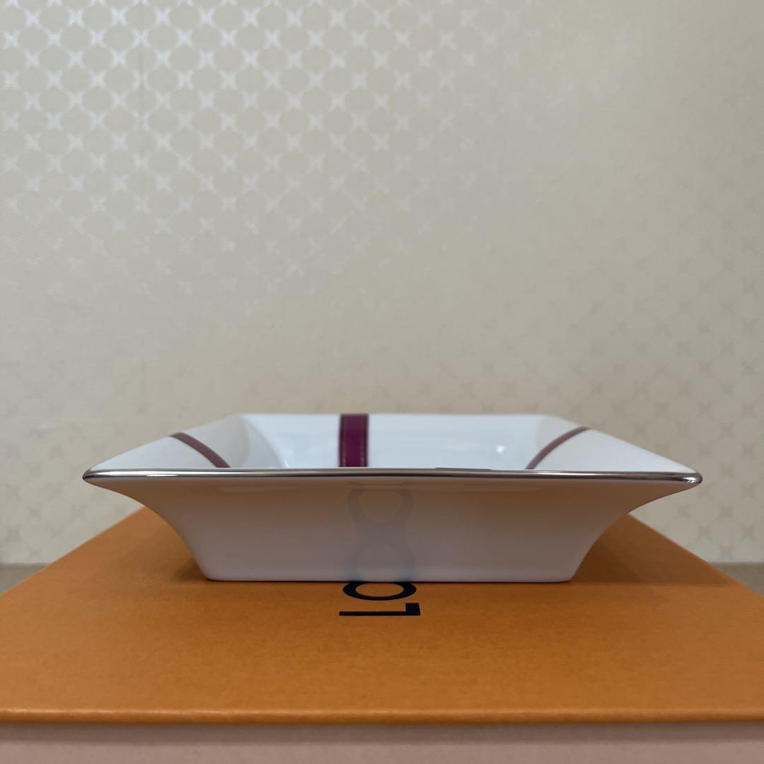 Louis Vuitton 四角い皿専用ボックス付き