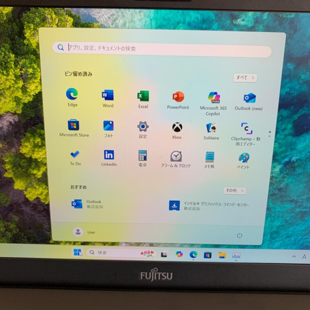 F02C【美品】フルHD/Core-i5第7世代/16GB/SSD512G s
