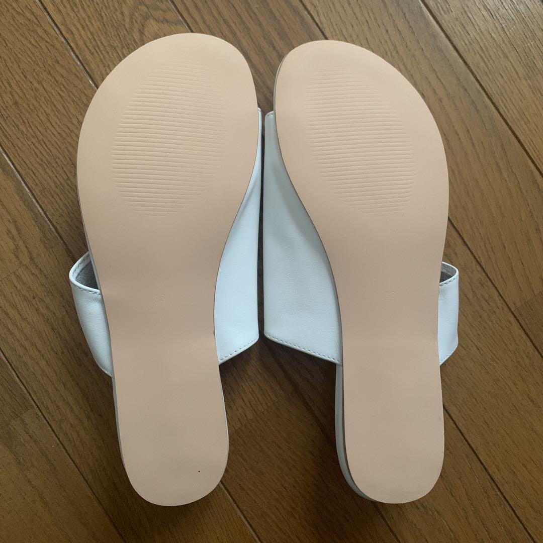 【新品未使用】TODAYFUL トングレザーサンダル　白　本革サンダル　箱無し 新品未使用】TODAYFUL トングレザーサンダル 白 本革サンダル 箱