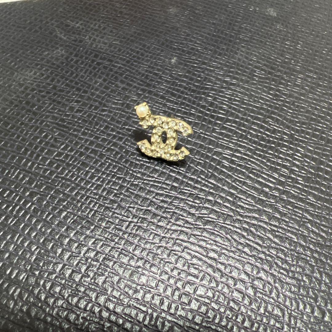 【大人の遊び心♡が素敵】CHANEL ピアス 大人可愛い【CHANEL】CCロゴ パール ハート ピアス