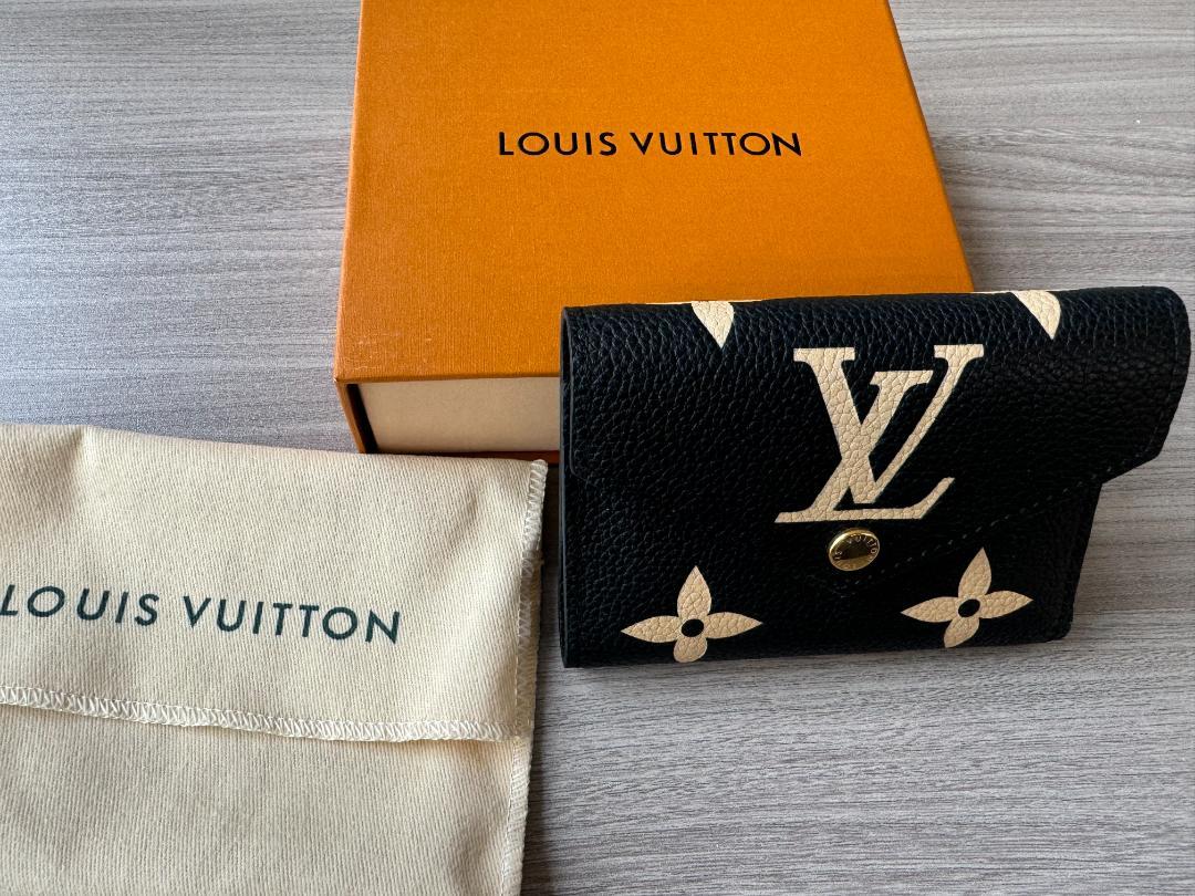 LOUIS VUITTON ルイヴィトン アンプラント 折り財布 M80968 32,370円
