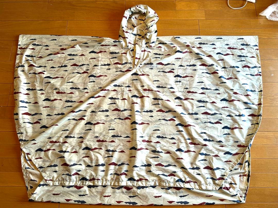 モンベル　プリントトレッキングポンチョ