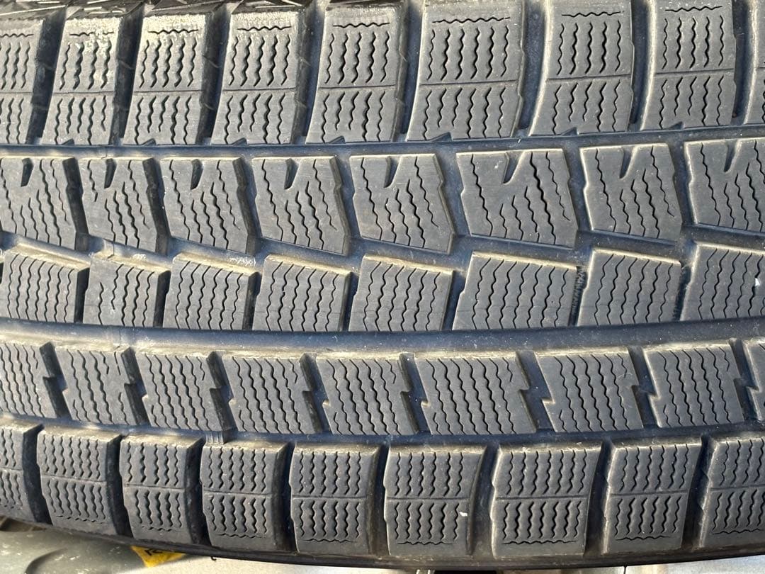 DUNLOP スタッドレスタイヤ 215/65R16 ホイールセット DUNLOP スタッドレスタイヤ 215/65R16 ホイールセット