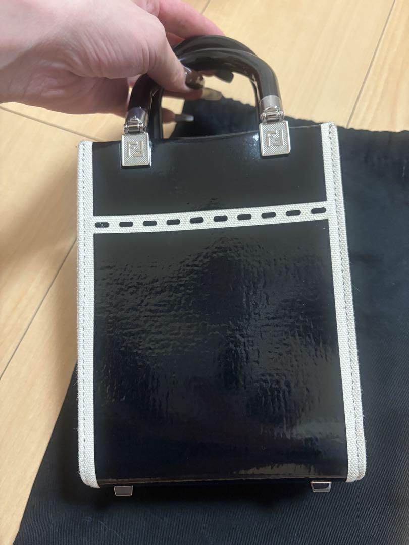 FENDI ミニバッグ　サンシャイン　スモール