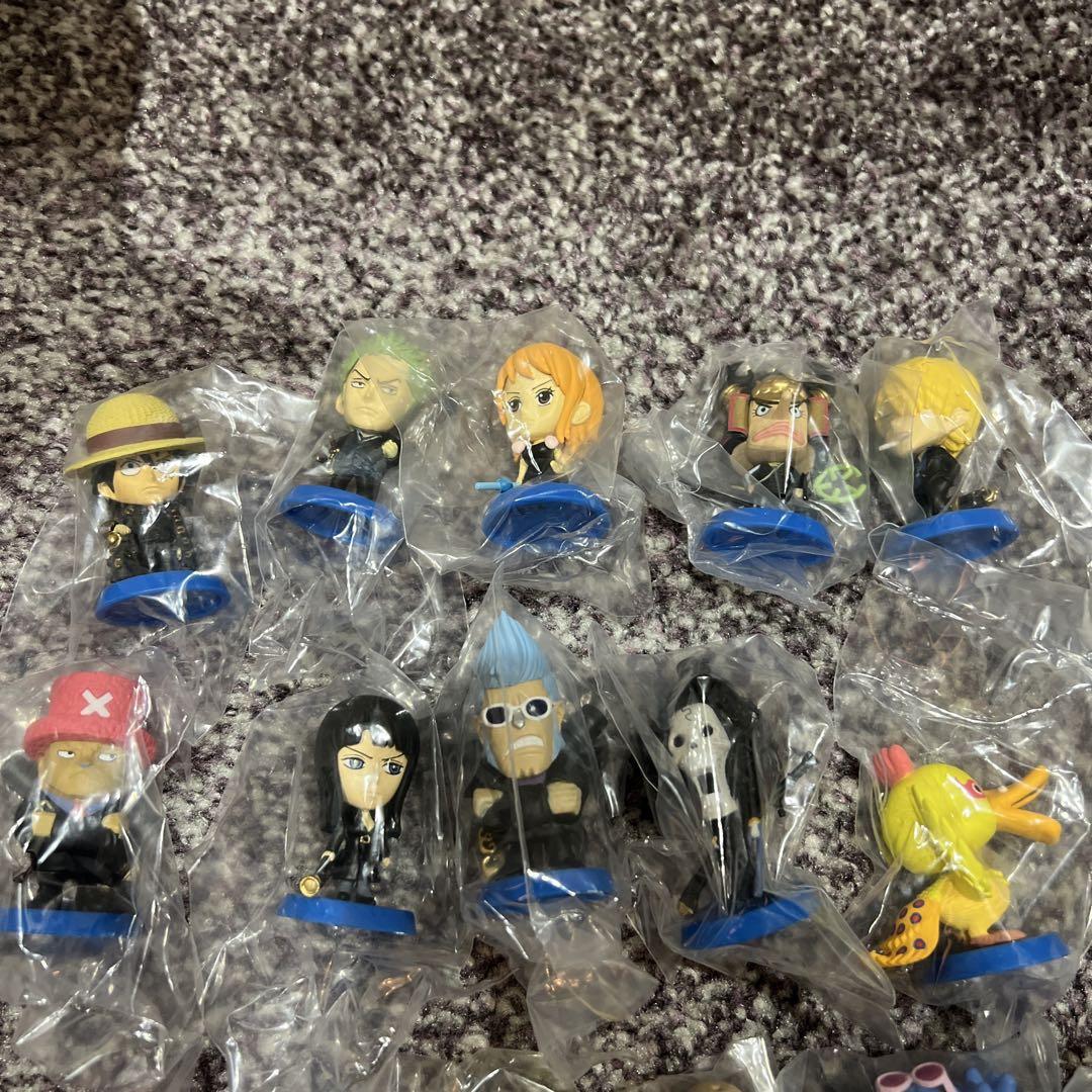 ONE PIECE STRONG WORLD フィギュアセット　アニキャラ