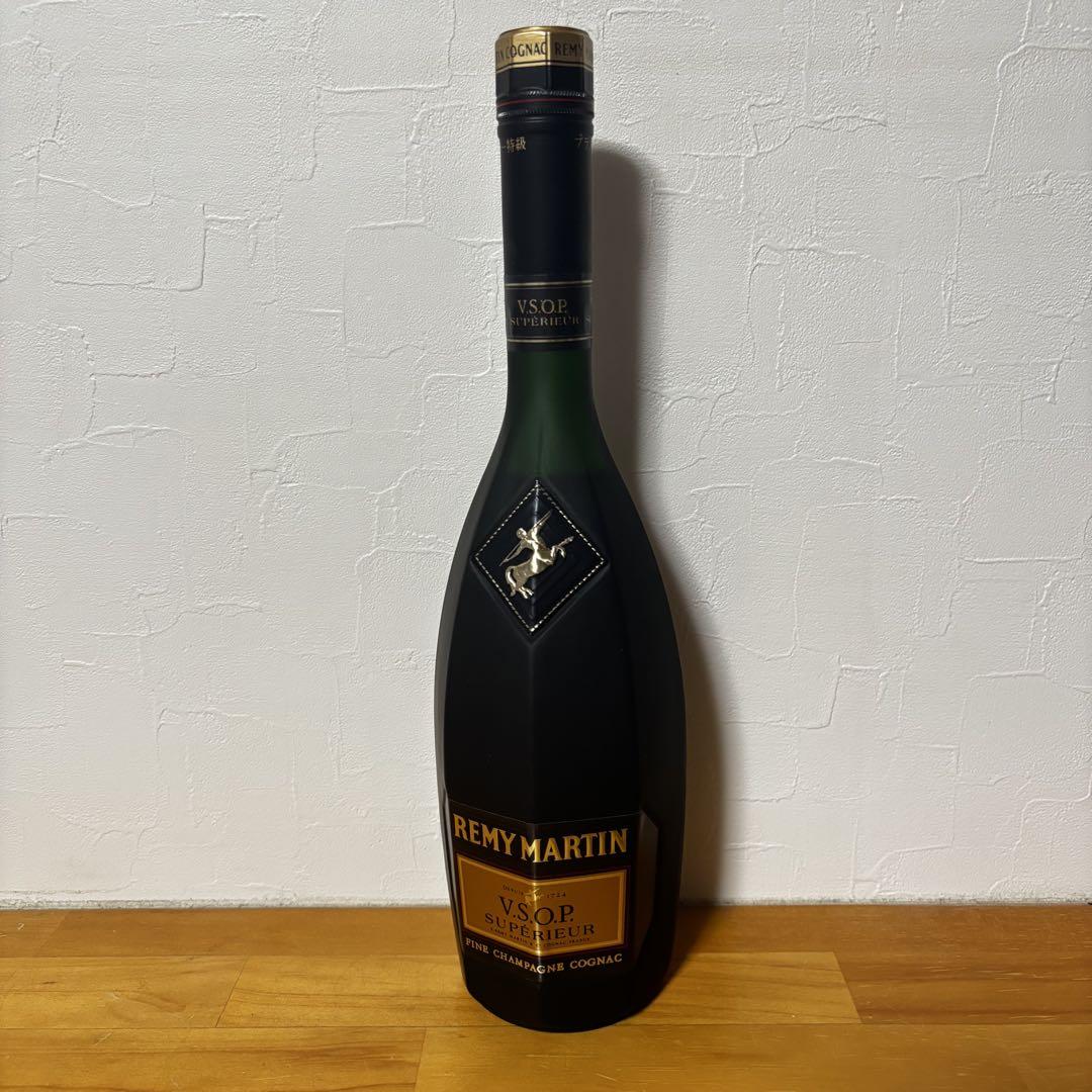 ✨未開封✨REMY MARTIN V.S.O.P SUPERIEUR 700ml