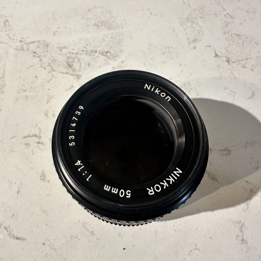 Nikon FM10 フィルム一眼レフカメラ 50mmレンズ付き
